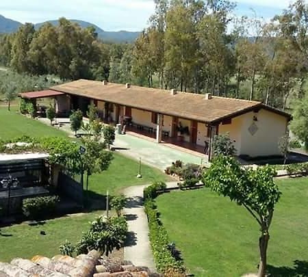 Agriturismo Monte Majore Siliqua Buitenkant foto